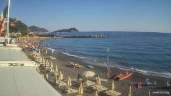 Webcam Cavi di Lavagna: Spiaggia Bocciofila Cavi Di Lavagna - Lido n.13